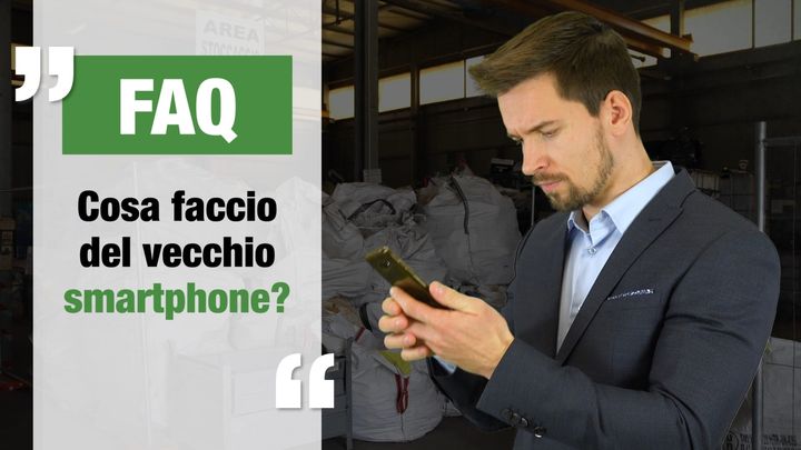 Cosa faccio del vecchio #smartphone? 📲👉 Non tenerlo a casa e non buttarlo, #RICICLALO !
